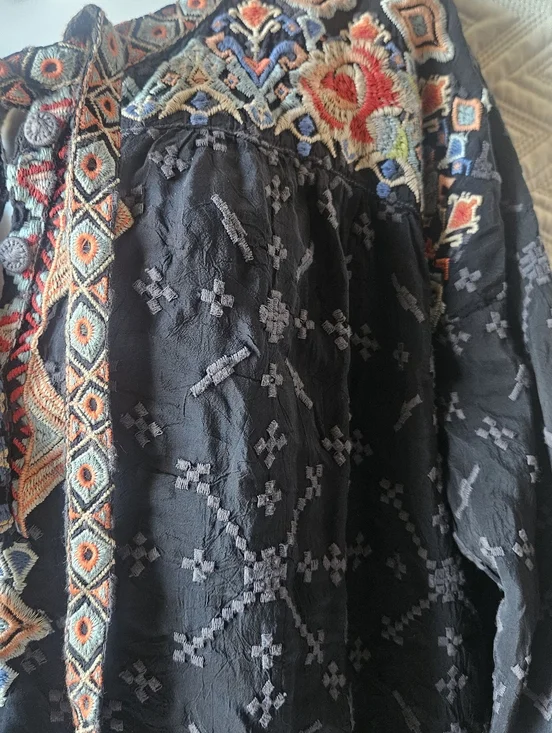 Jonny Was Embroidered Gina Long Sleeve Blouse Tubic In Black - Picture 12 of 14